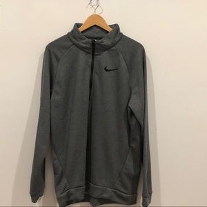 NIKE half-zip